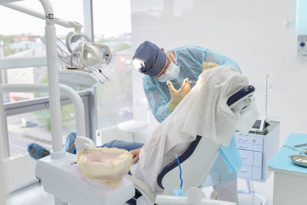 Best Urgent Tooth Repair  in Feather Sound, FL